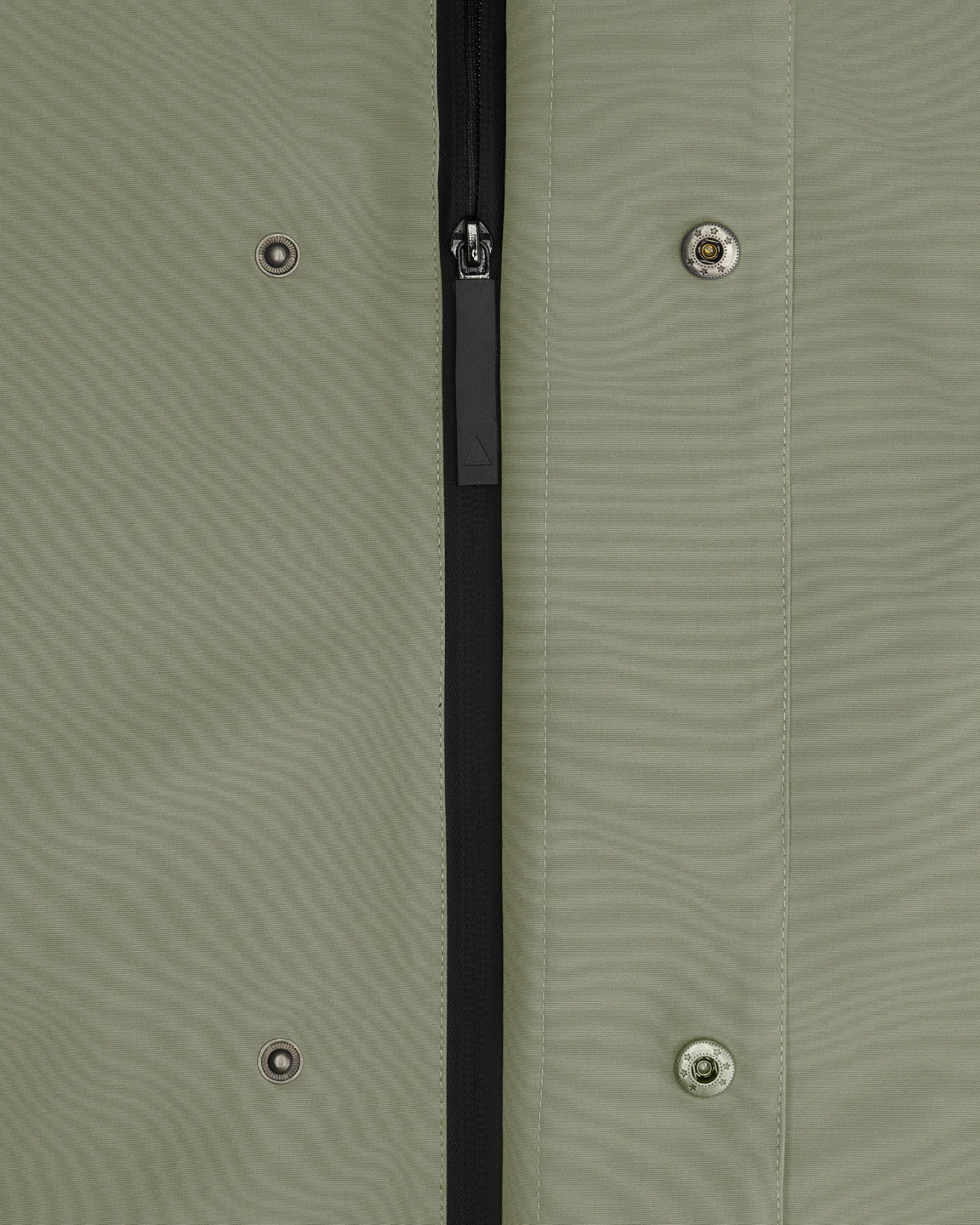 (37) Mac Short - Image 26